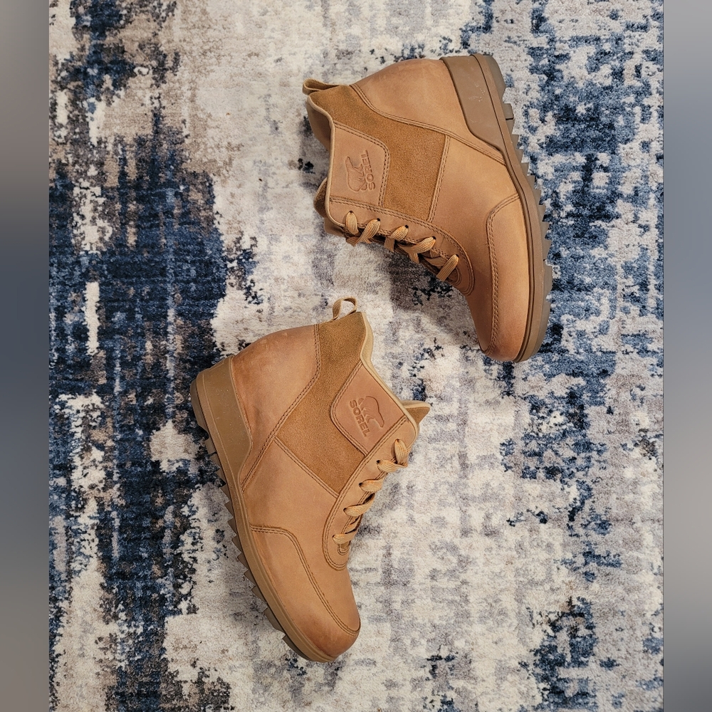 Sorel Women's Tan Ankle Boots